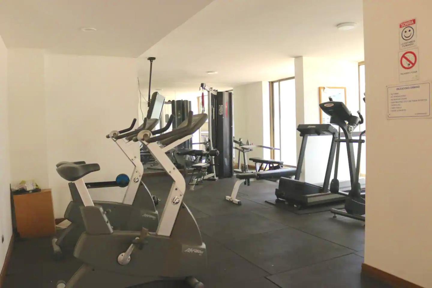 Calefaccion I Manquehue I Wifi I Gimnasio I Piscina I Sala De Estudio Apartamento Santiago